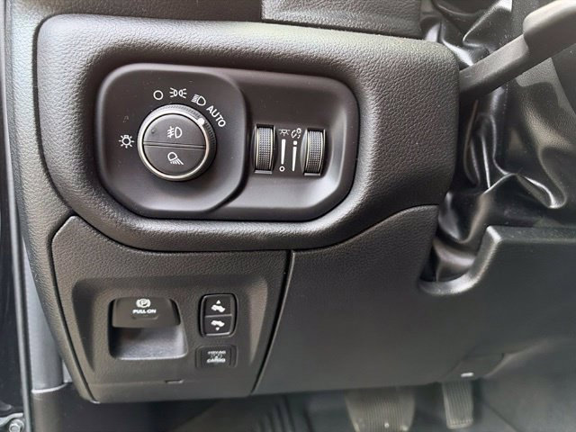 Used 2024 RAM 1500 Laramie AWD/4WD image 22