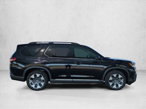 Certified 2026 Honda Pilot Elite image 4