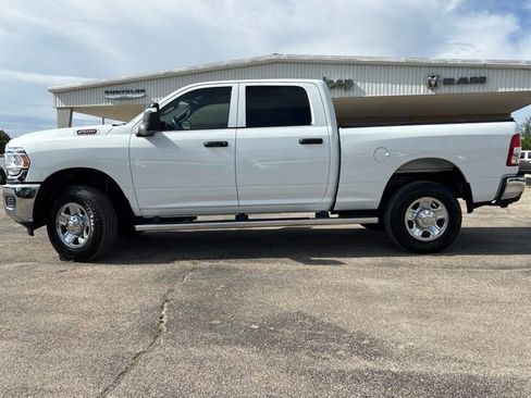 Used 2024 RAM 2500 Tradesman w/ Chrome Appearance Group AWD/4WD image 2