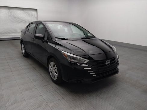 Used 2025 Nissan Versa S FWD image 13