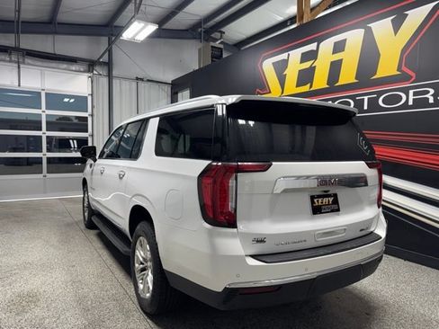 Used 2022 GMC Yukon XL SLT AWD/4WD image 15