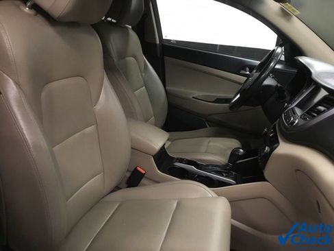 Used 2016 Hyundai Tucson Limited w/ Option Group 03 image 34