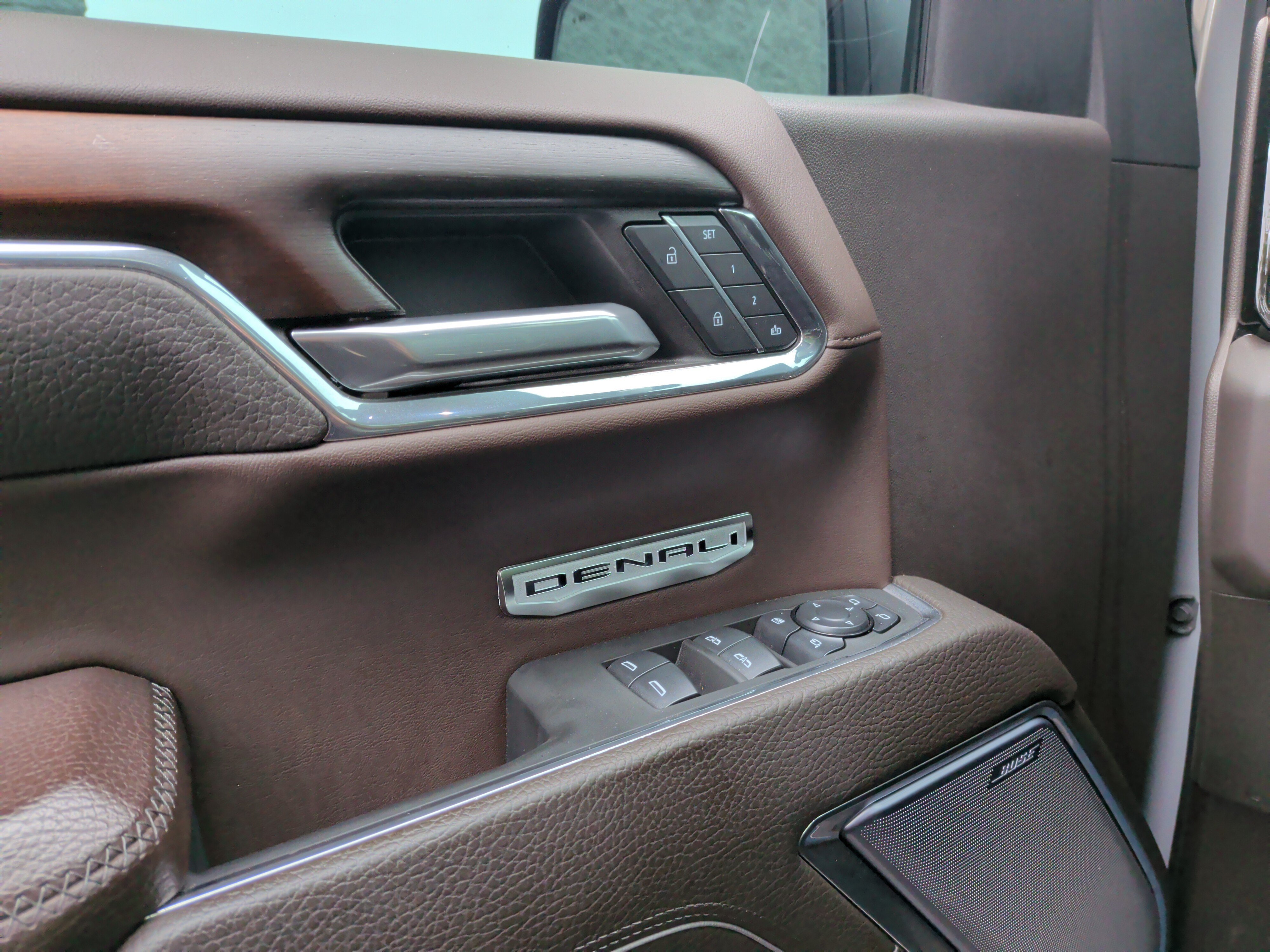 Used 2024 GMC Sierra 1500 Denali w/ Denali Reserve Package AWD/4WD image 14
