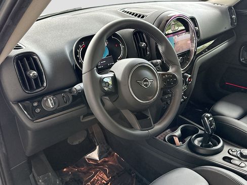 Certified 2024 MINI Cooper Countryman S w/ Premium Package image 9