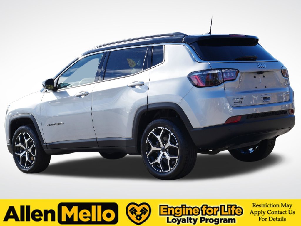 Used 2026 Jeep Compass Limited AWD/4WD image 4