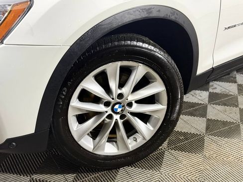 Used 2017 BMW X3 xDrive28i AWD/4WD image 2
