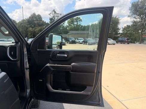 Used 2020 Chevrolet Silverado 2500 LTZ w/ Technology Package AWD/4WD image 37