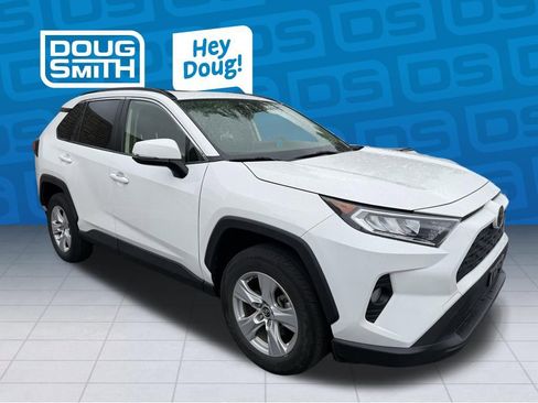 Used 2019 Toyota RAV4 XLE w/ Convenience Package AWD/4WD image 1