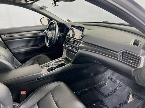 Used 2021 Honda Accord Sport image 28