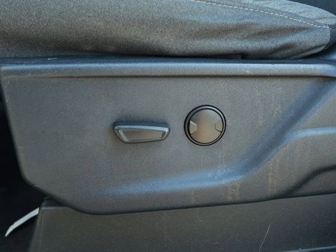 Used 2023 Ford F150 XLT RWD image 21