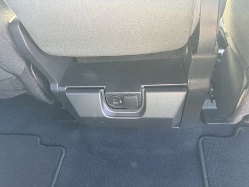 Used 2023 Ford F150 XLT image 15