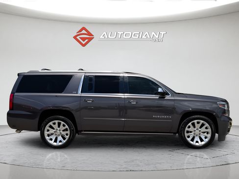 Used 2015 Chevrolet Suburban LTZ RWD image 27