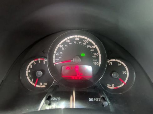 Used 2014 Volkswagen Beetle 2.5 FWD image 16