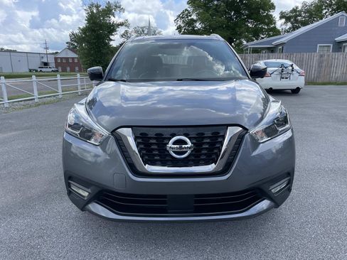 Used 2020 Nissan Kicks SR w/ SR Premium Package FWD image 10
