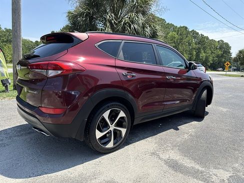 Used 2016 Hyundai Tucson Limited w/ Option Group 03 FWD image 4