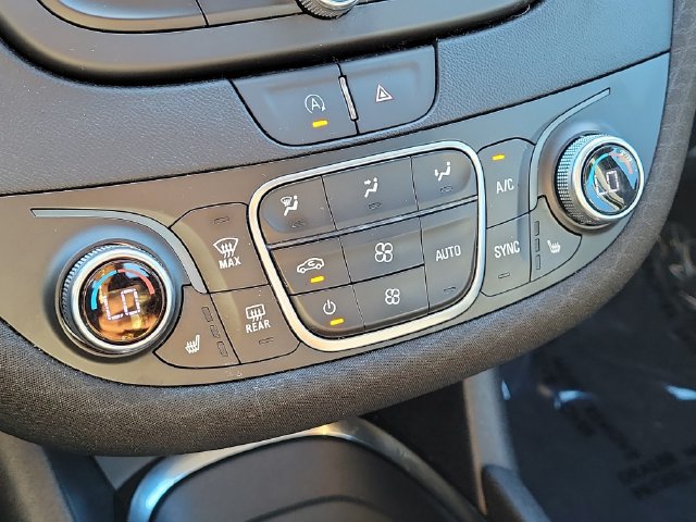 Used 2024 Chevrolet Malibu LT FWD image 30