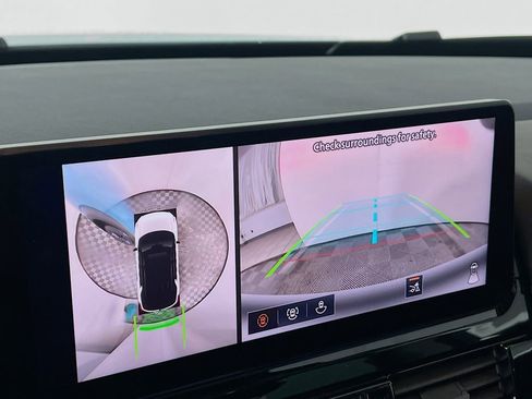 New 2026 Nissan Pathfinder SL image 11