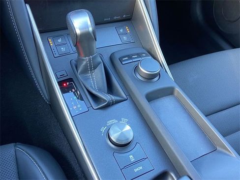 Certified 2020 Lexus IS 350 F Sport image 21