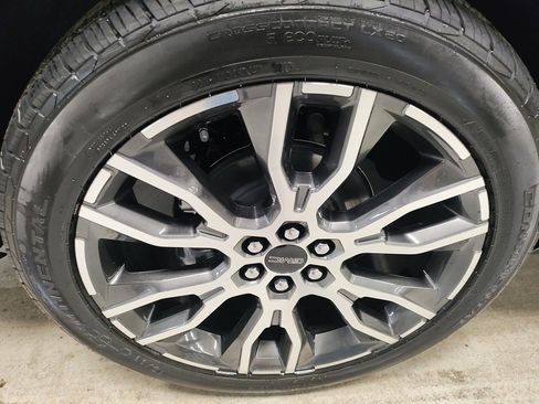 New 2026 GMC Acadia Denali Ultimate w/ LPO, Floor Liner Package image 3