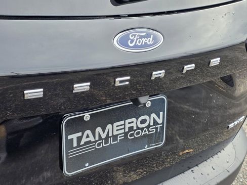 Used 2025 Ford Escape Active AWD/4WD image 33
