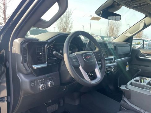 New 2026 GMC Sierra 1500 SLE w/ X31 Off-Road Package image 10