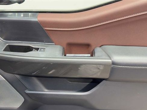 Used 2022 Ford F150 Lariat w/ Equipment Group 502A High image 16