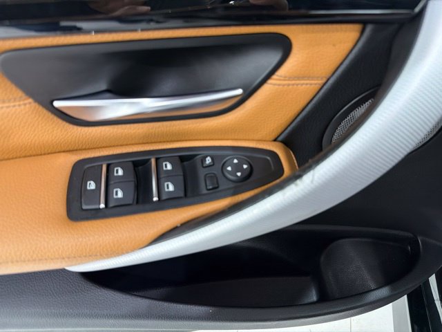 Used 2018 BMW 340i xDrive Sedan AWD/4WD image 11