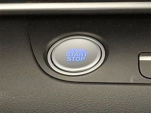 Used 2023 Hyundai Elantra SEL w/ Convenience Package image 23