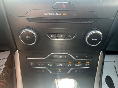 Used 2015 Ford Edge SEL w/ Canadian Touring Package AWD/4WD image 28
