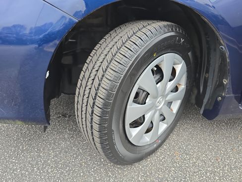 Used 2013 Toyota Corolla L image 25