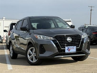 Certified 2025 Nissan Kicks Play S