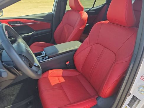 Used 2025 Toyota Camry XSE w/ Premium Plus Package image 14