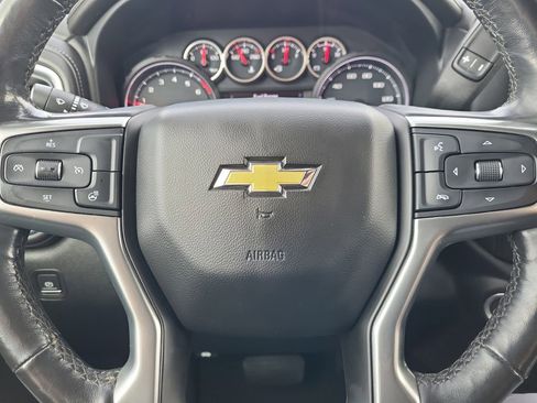 Used 2020 Chevrolet Silverado 1500 LTZ w/ LTZ Convenience Package AWD/4WD image 18