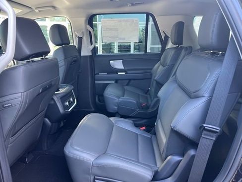 New 2026 Ford Expedition Active RWD image 5