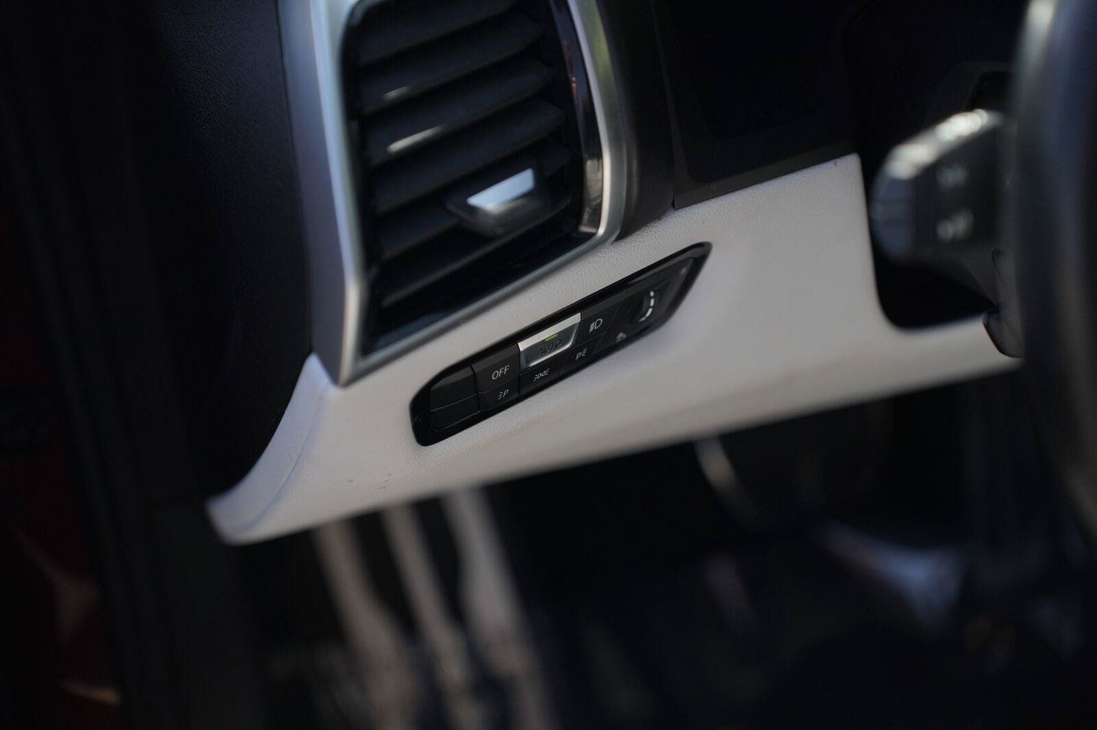 Used 2023 BMW M8 Gran Coupe xDrive Competition w/ M Carbon Exterior Package AWD/4WD image 14