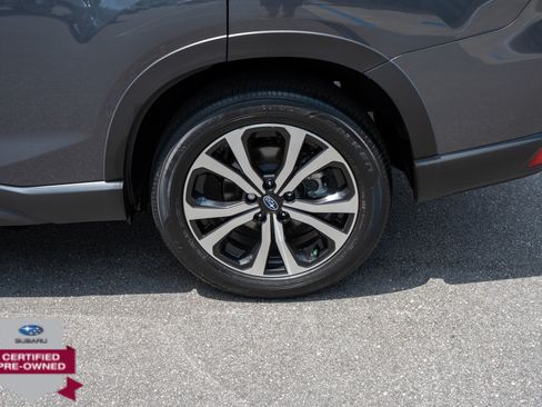 Certified 2023 Subaru Forester Limited AWD/4WD image 11
