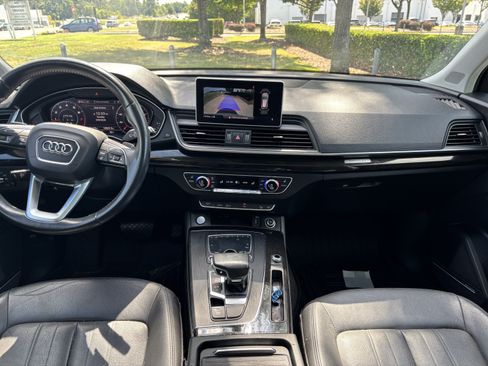 Used 2020 Audi Q5 2.0T Premium Plus w/ Premium Plus Package AWD/4WD image 32