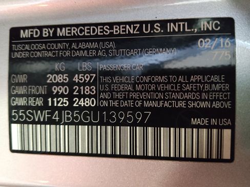 Used 2016 Mercedes-Benz C 300 Sedan w/ Premium 1 Package image 33