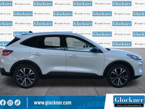 Used 2021 Ford Escape SE w/ SE Sport Appearance Package AWD/4WD image 4