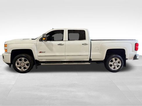 Used 2019 Chevrolet Silverado 2500 LTZ w/ Duramax Plus Package image 2