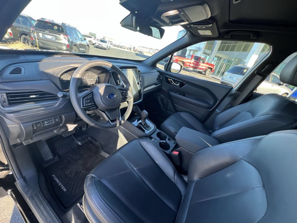 Used 2025 Subaru Forester Limited w/ Popular Package #1 AWD/4WD image 10