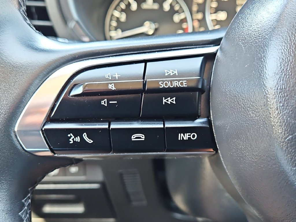 Used 2025 MAZDA MAZDA3 s FWD image 21
