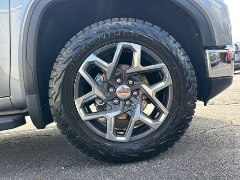 Used 2023 GMC Sierra 1500 SLT w/ SLT Premium Package AWD/4WD image 13