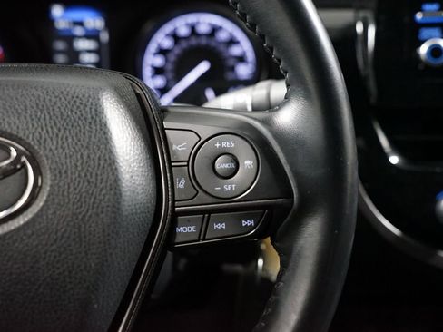 Certified 2021 Toyota Camry SE image 13