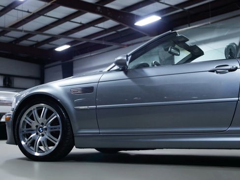 Used 2004 BMW M3 Convertible image 25
