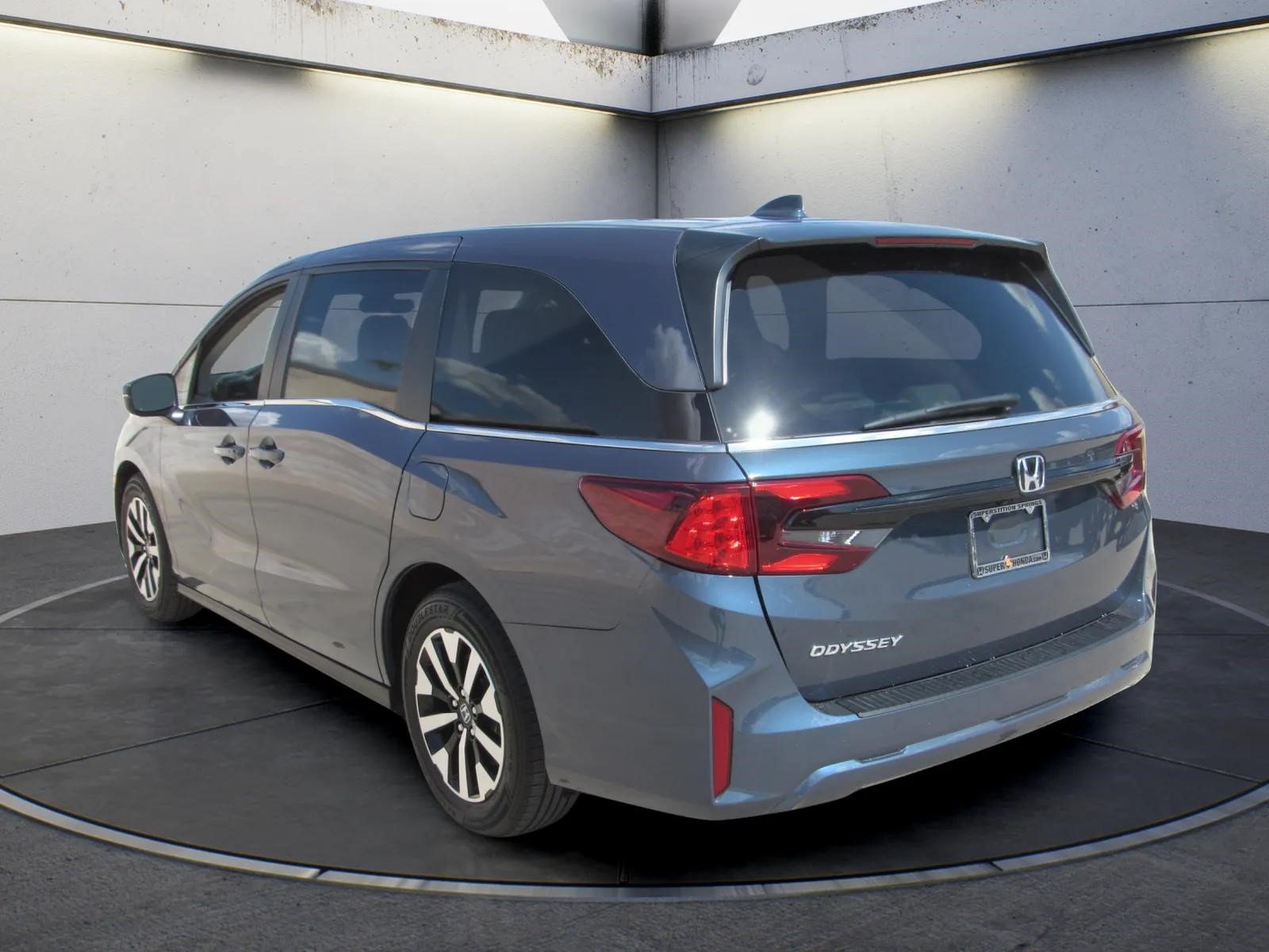 Used 2025 Honda Odyssey EX-L image 6