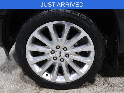 Used 2018 Ford F150 Limited image 8