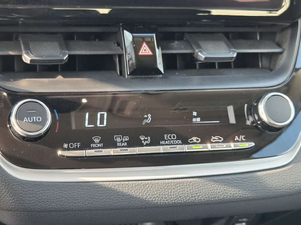 Used 2026 Toyota Corolla LE FWD image 20