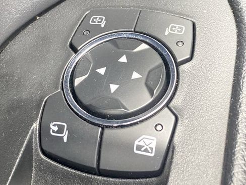 Used 2019 Ford Expedition XLT w/ Equipment Group 202A AWD/4WD image 13