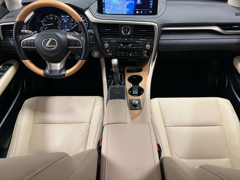 Used 2022 Lexus RX 350L FWD w/ Premium Package image 36